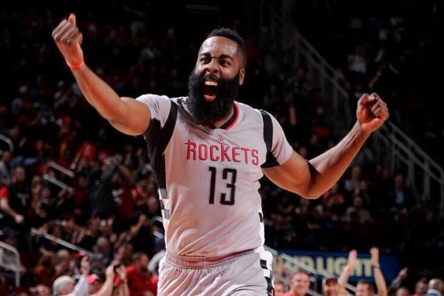 篮网大胜公牛3连胜 骑士险胜送76人3连败